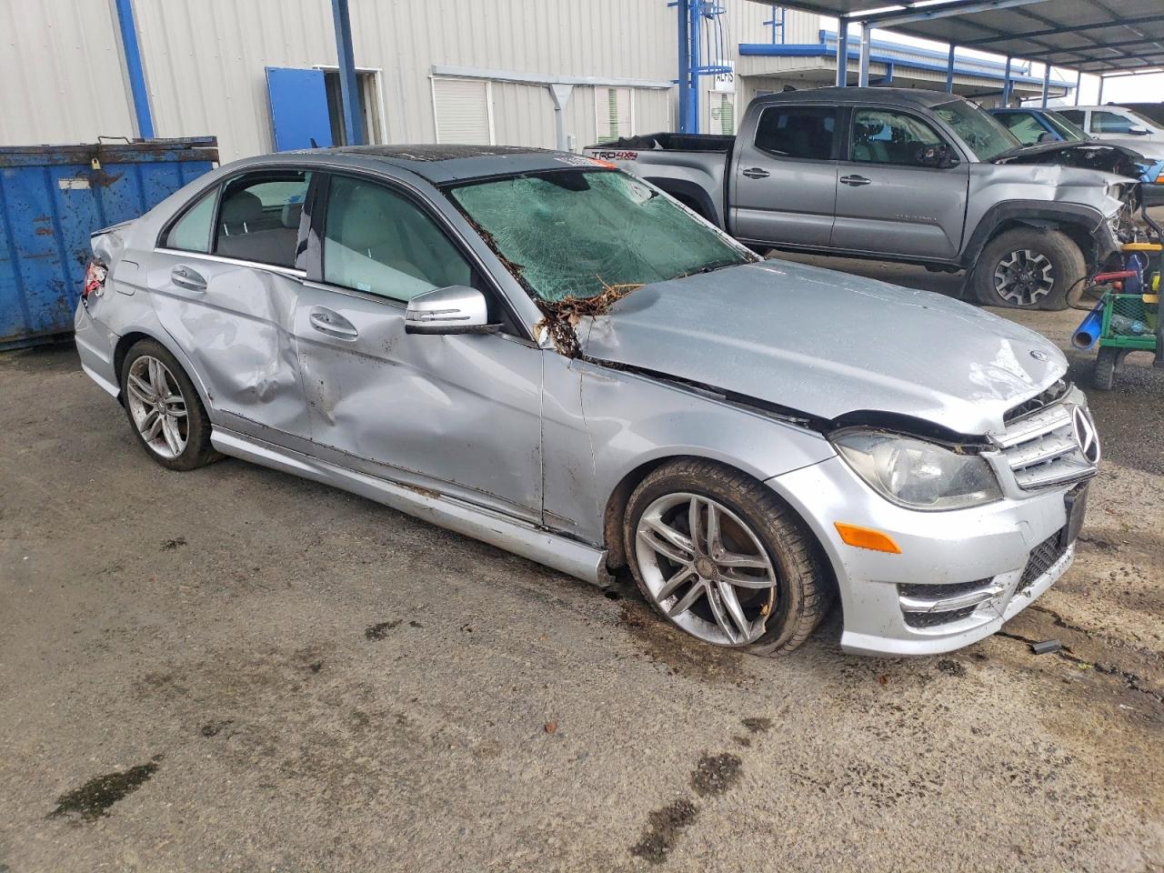 2013 MERCEDES-BENZ C 250 photo 7