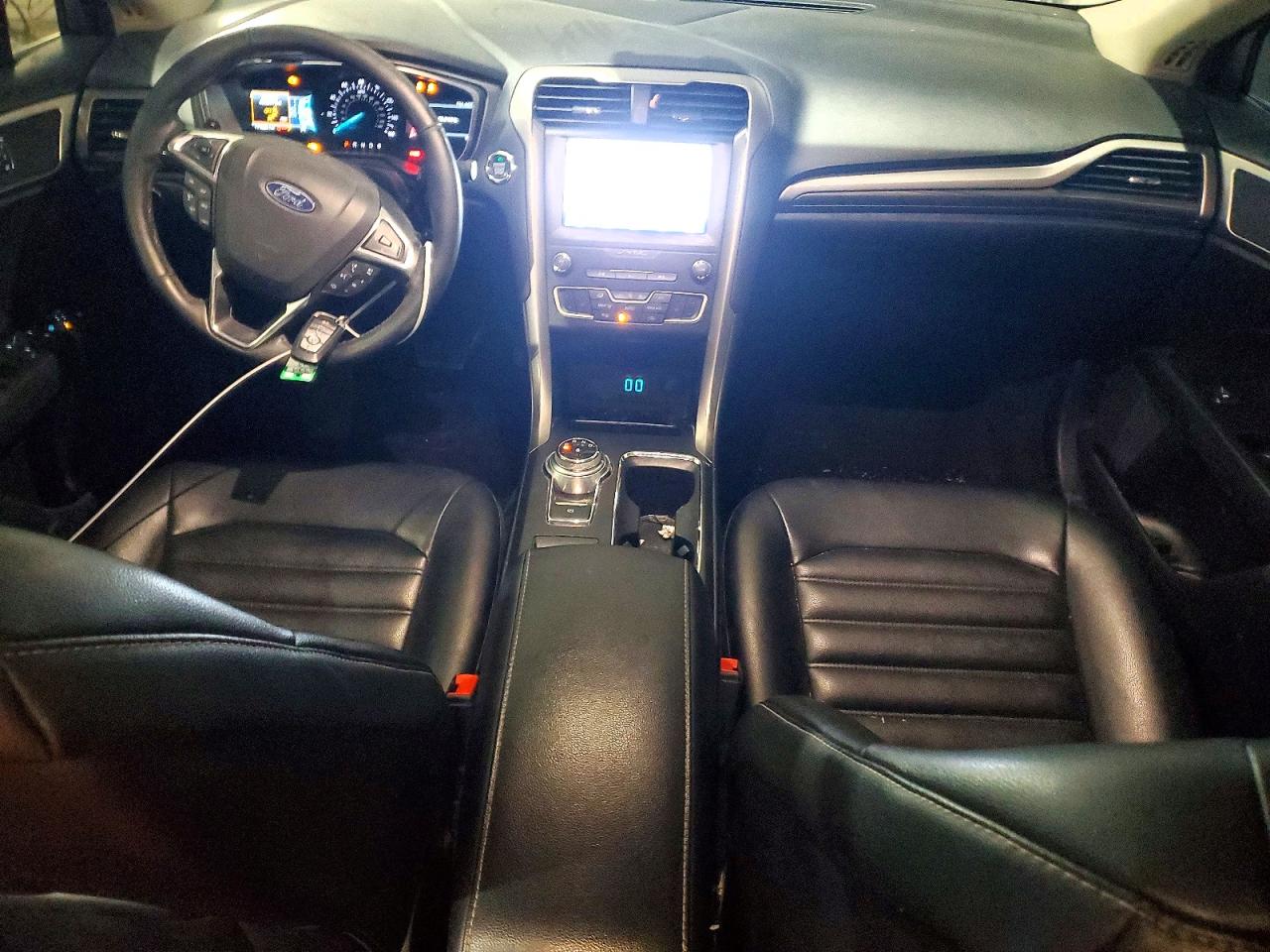 2019 FORD FUSION SEL photo 8