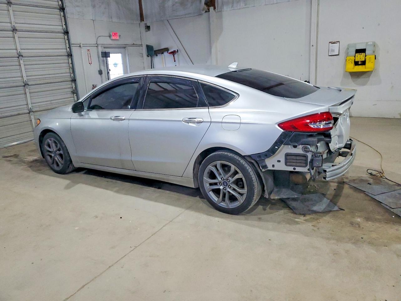 2019 FORD FUSION SEL photo 2