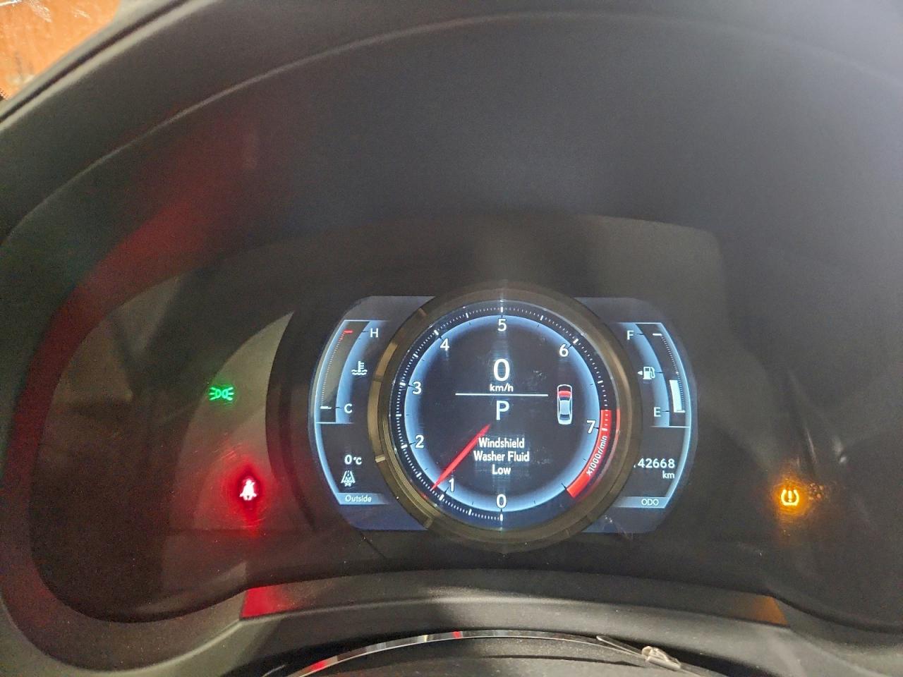2018 LEXUS IS 300 photo 9