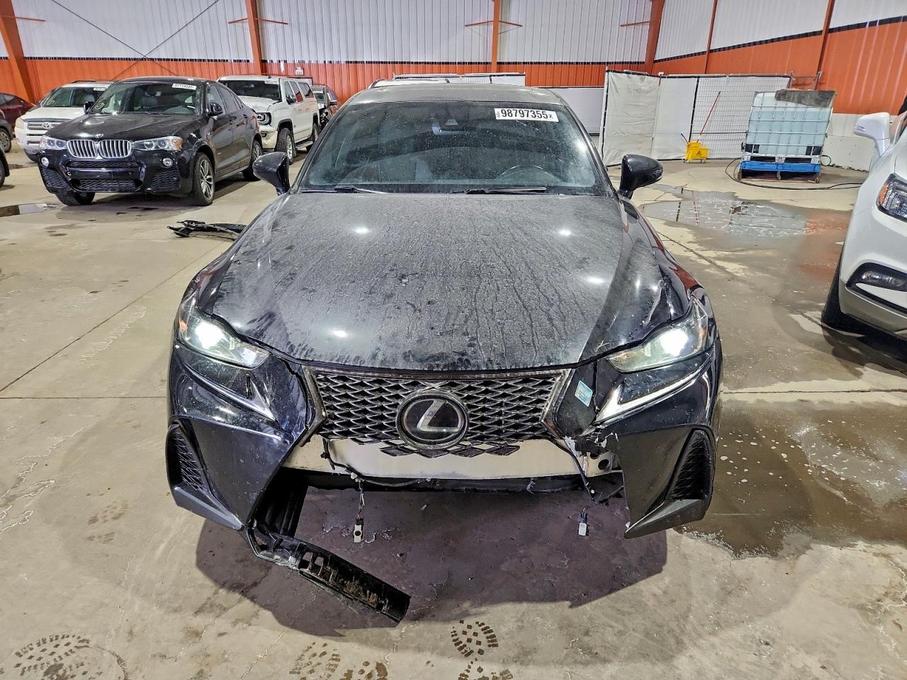 2018 LEXUS IS 300 photo 5