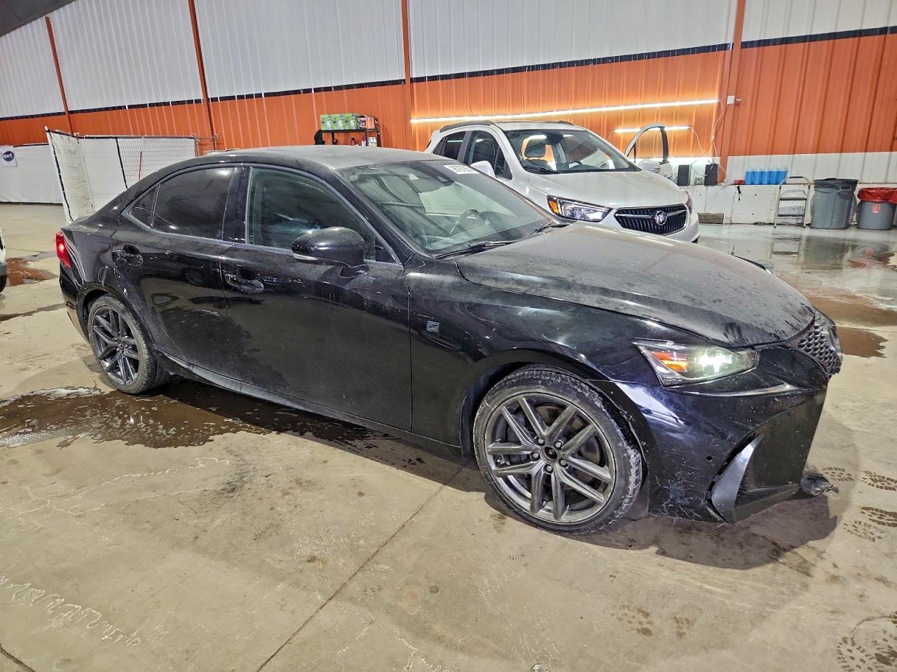 2018 LEXUS IS 300 photo 4