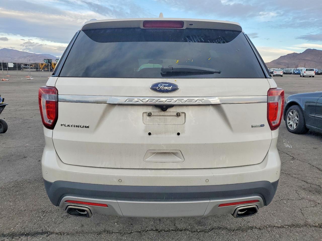 2017 FORD EXPLORER PLATINUM photo 6