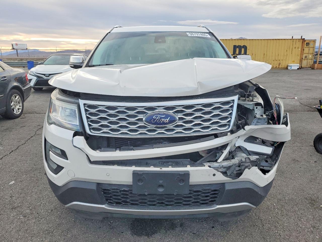 2017 FORD EXPLORER PLATINUM photo 5