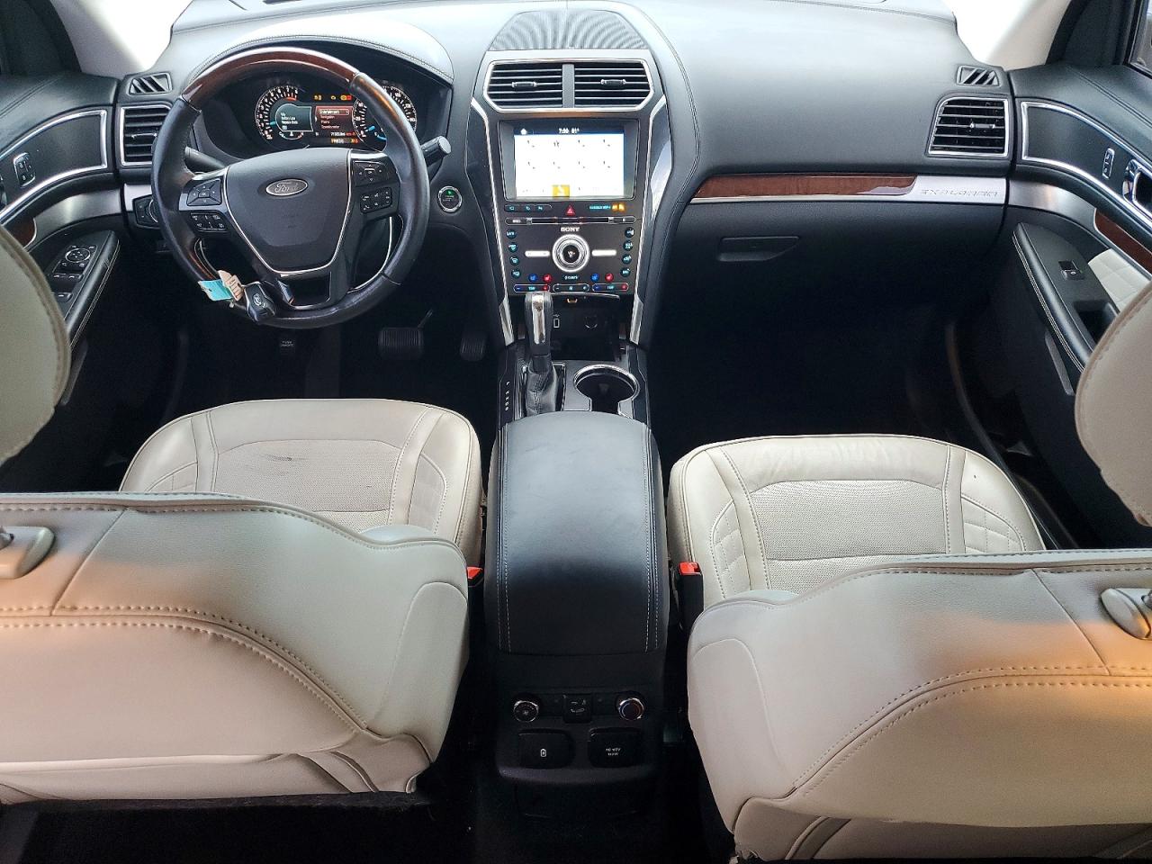 2017 FORD EXPLORER PLATINUM photo 8