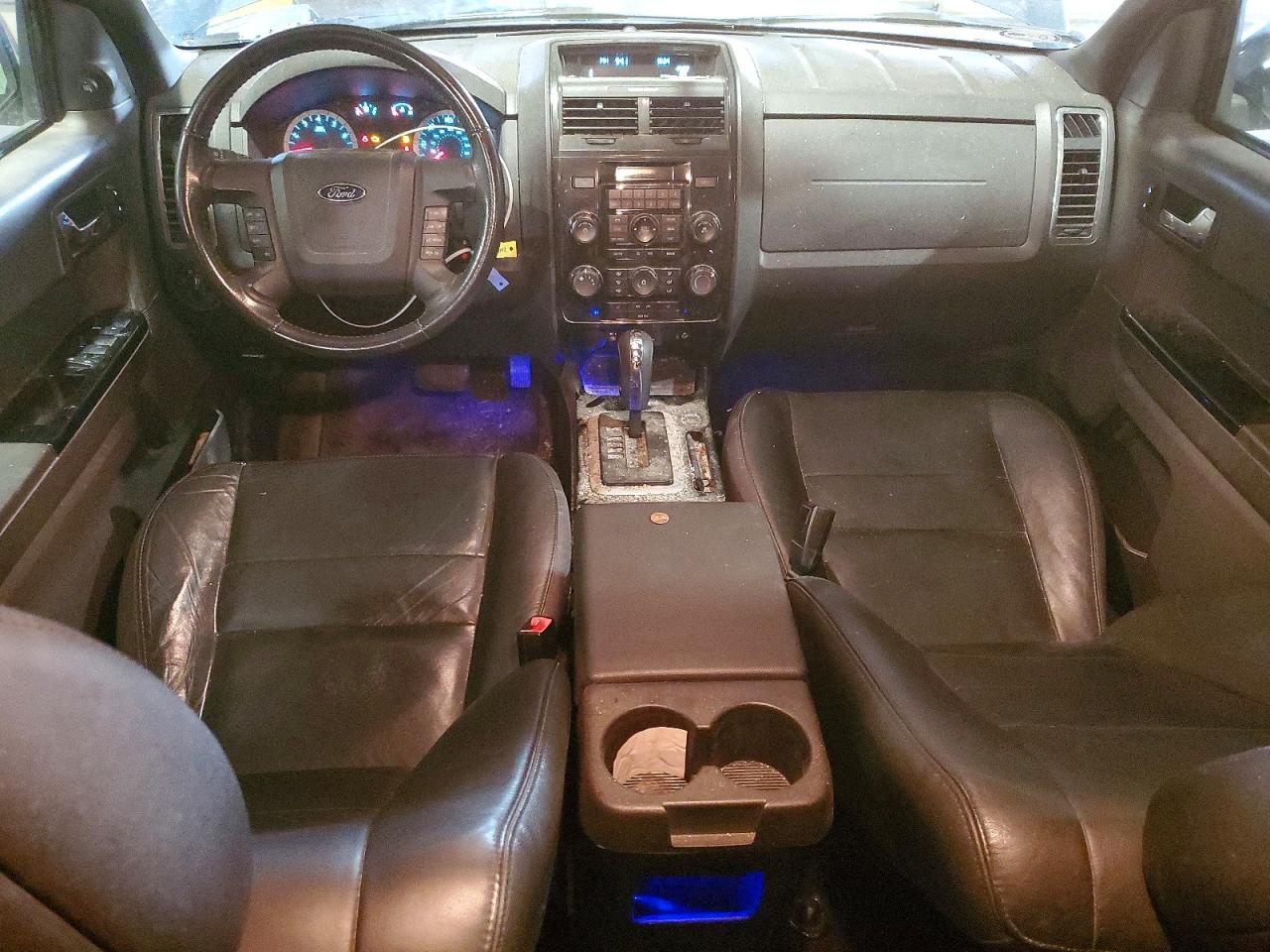 2011 FORD ESCAPE XLT photo 8