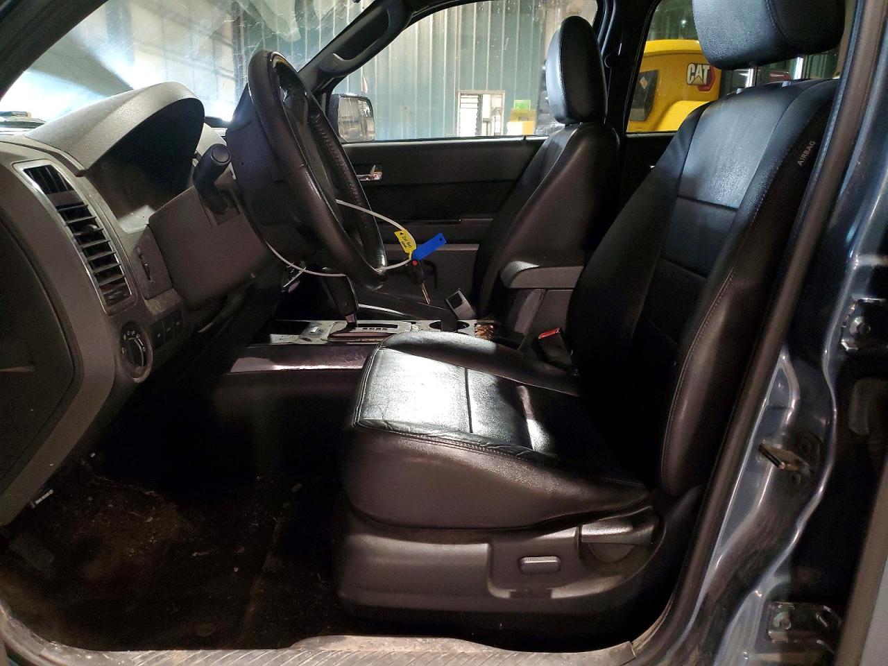 2011 FORD ESCAPE XLT photo 7