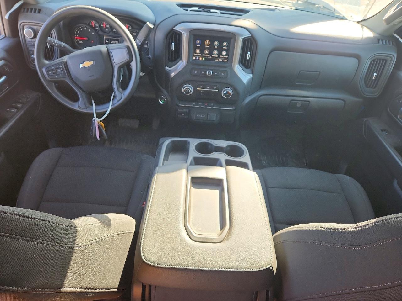 2025 CHEVROLET SILVERADO K2500 HEAVY DUTY photo 8