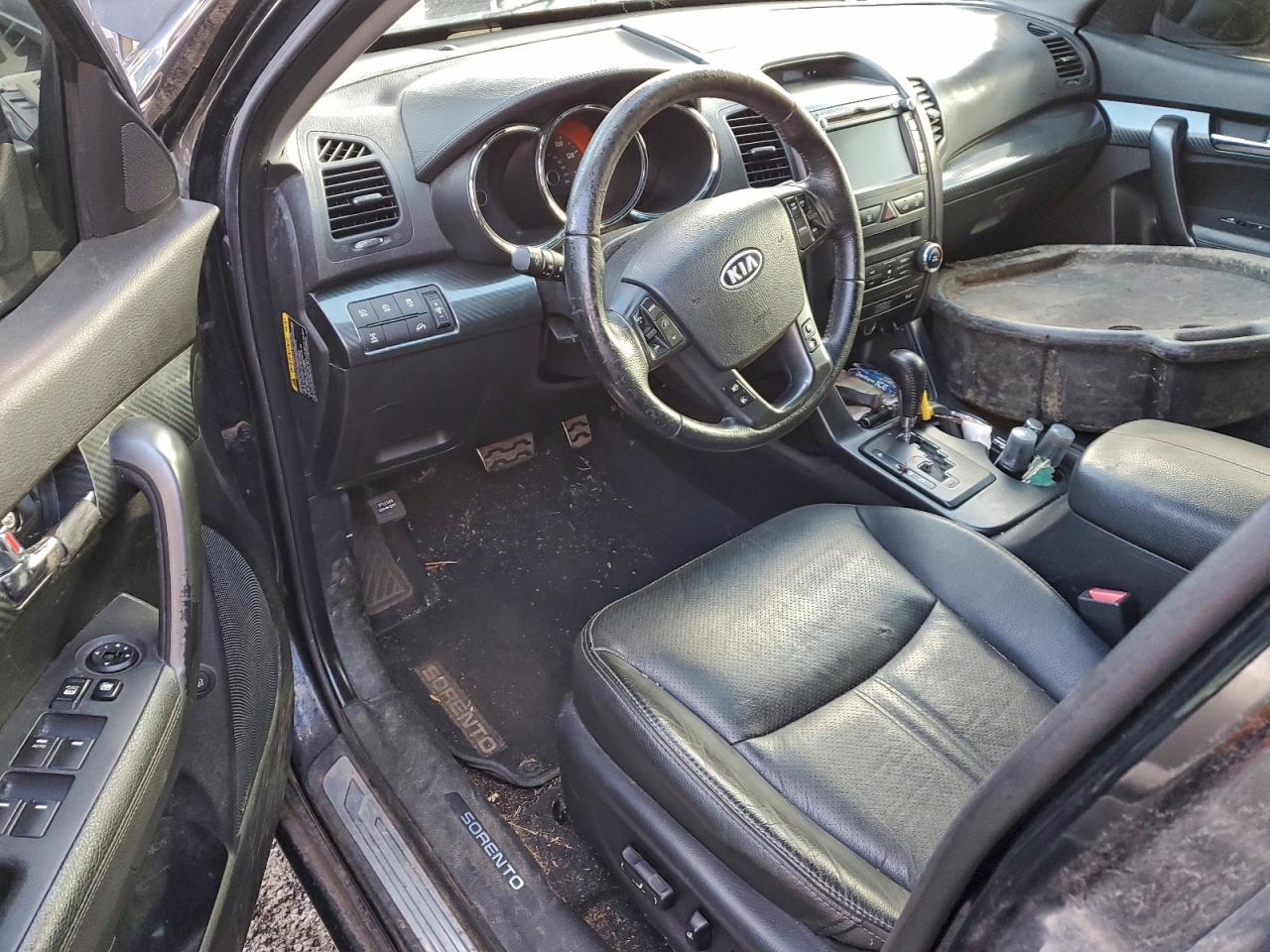 2011 KIA SORENTO SX photo 8