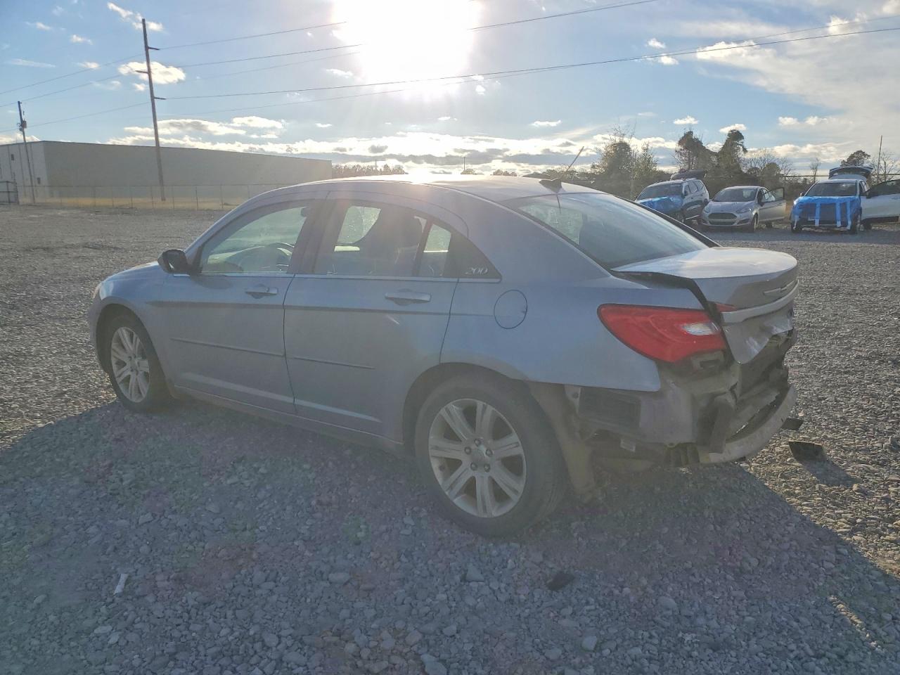 2013 CHRYSLER 200 TOURING photo 2