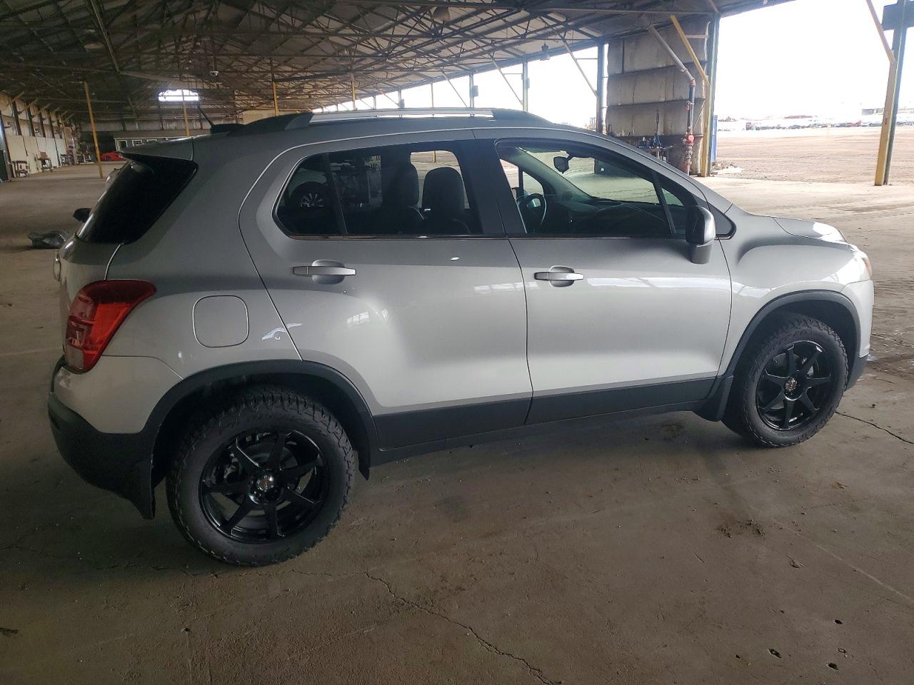 2015 CHEVROLET TRAX 1LT photo 3