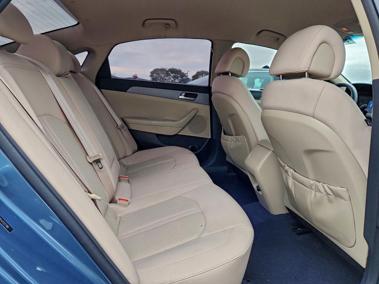 2015 HYUNDAI SONATA SE photo 10