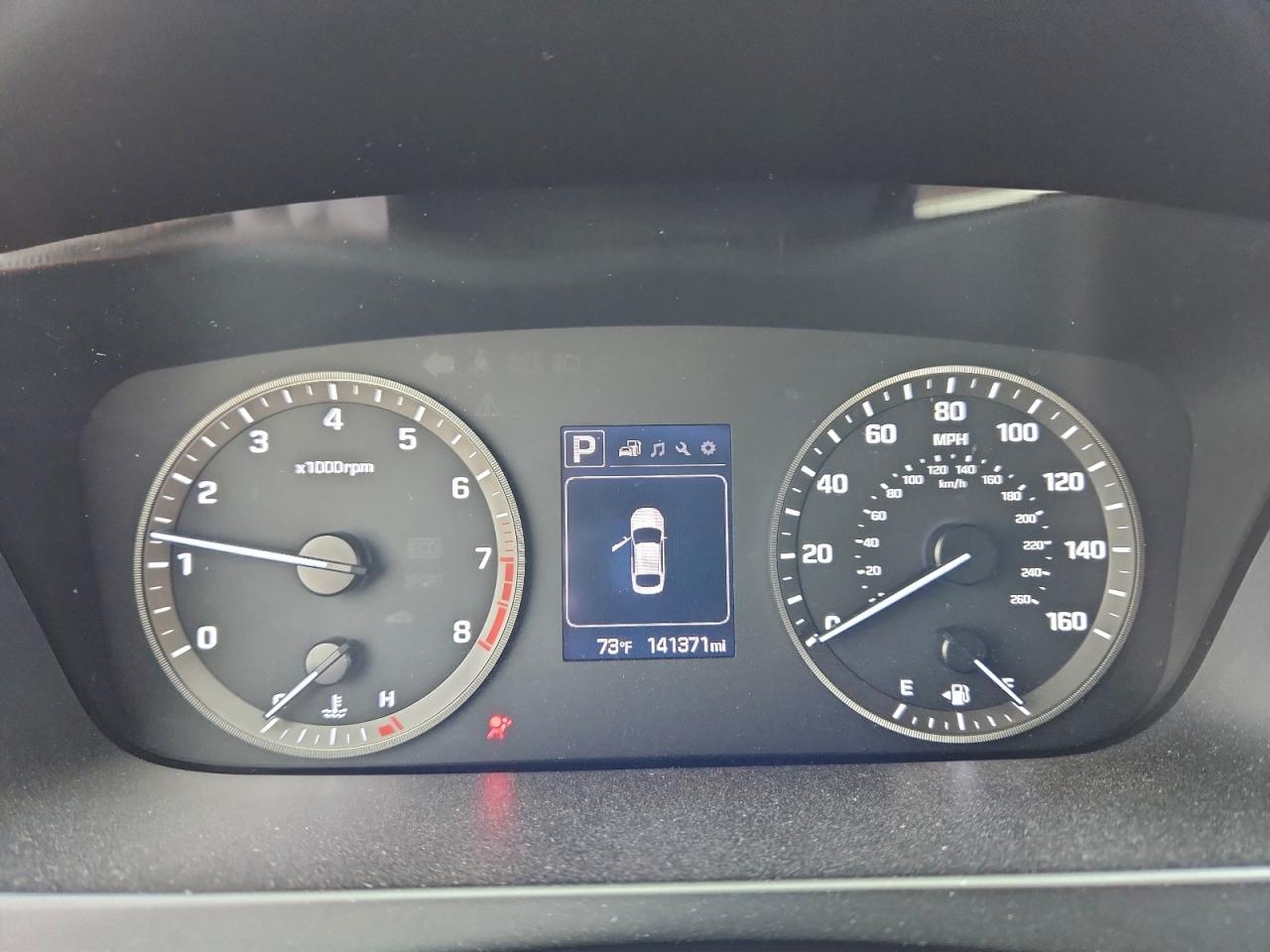 2015 HYUNDAI SONATA SE photo 9