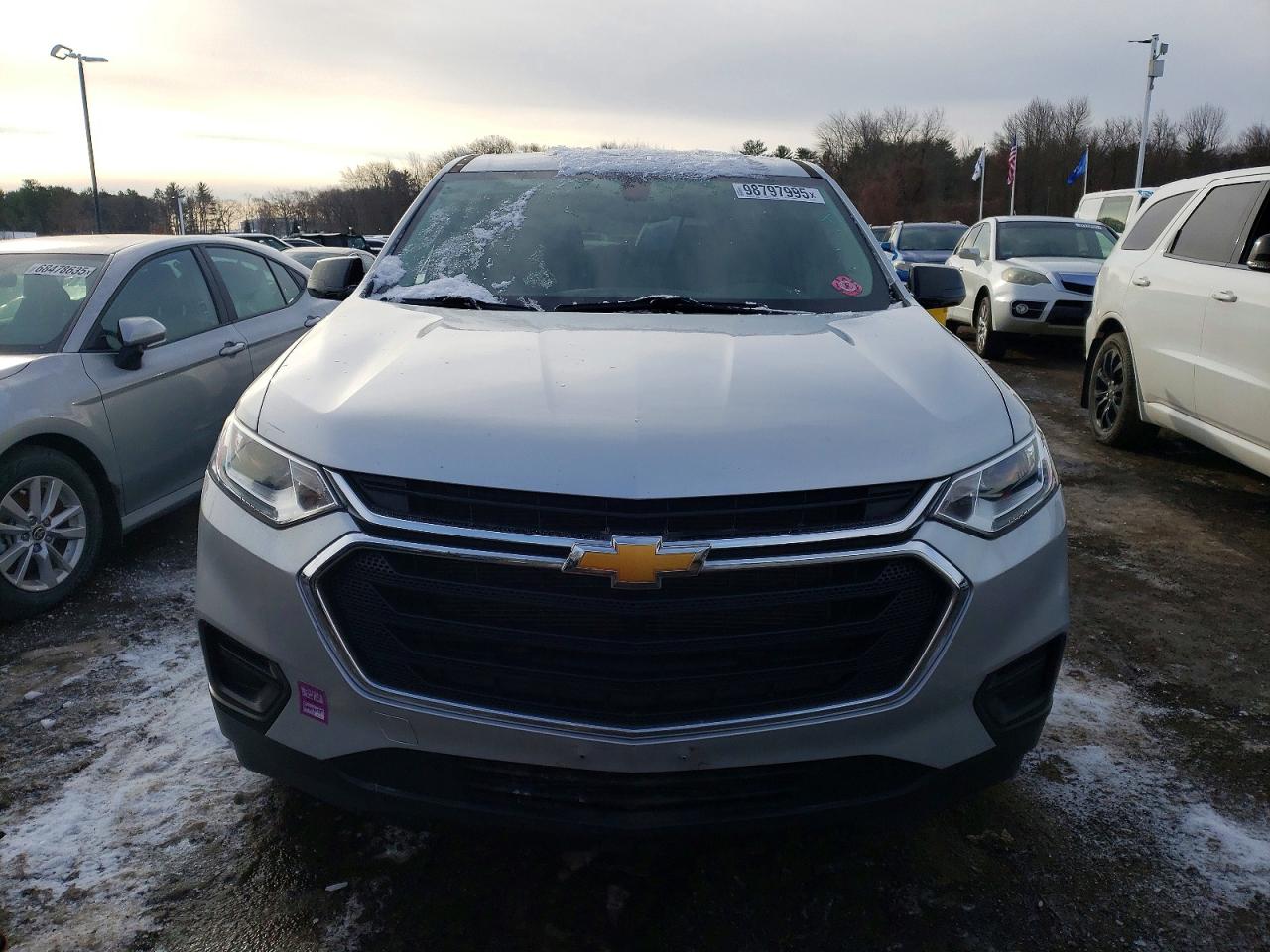 2020 CHEVROLET TRAVERSE LS photo 5