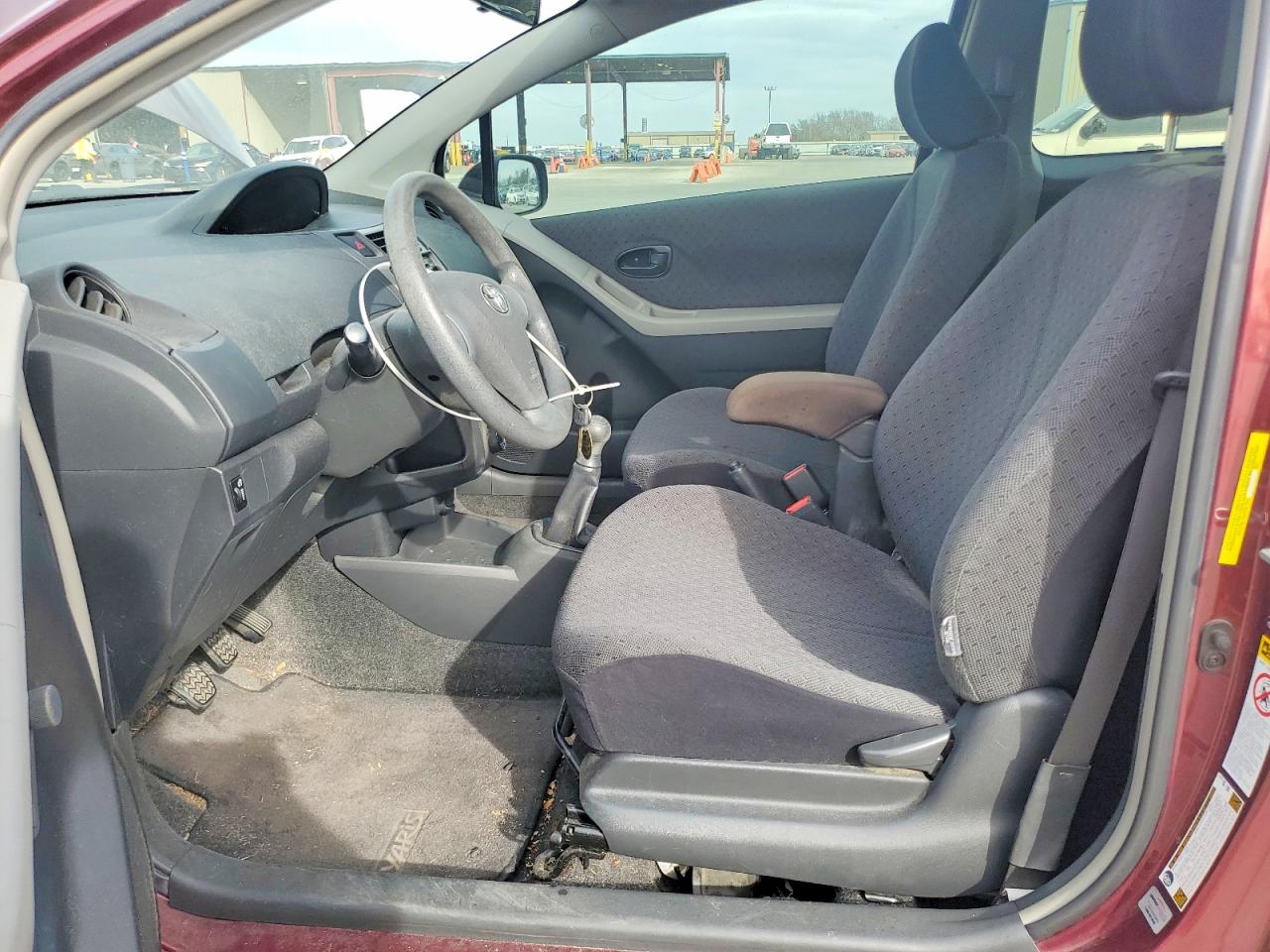 2009 TOYOTA YARIS photo 7