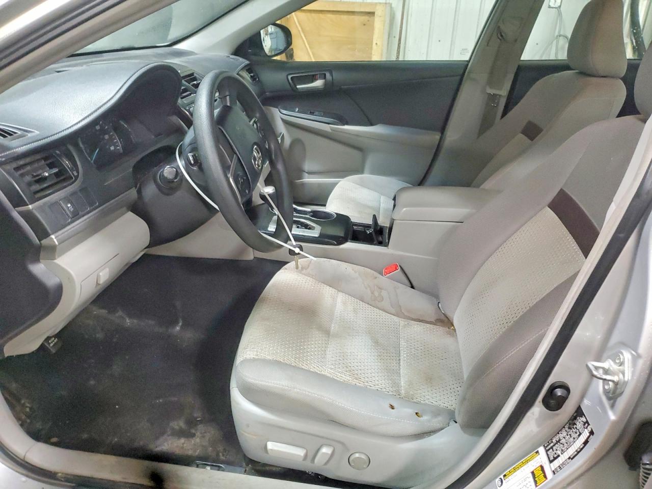 2013 TOYOTA CAMRY L photo 7