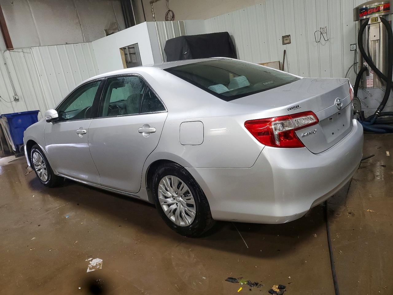 2013 TOYOTA CAMRY L photo 2