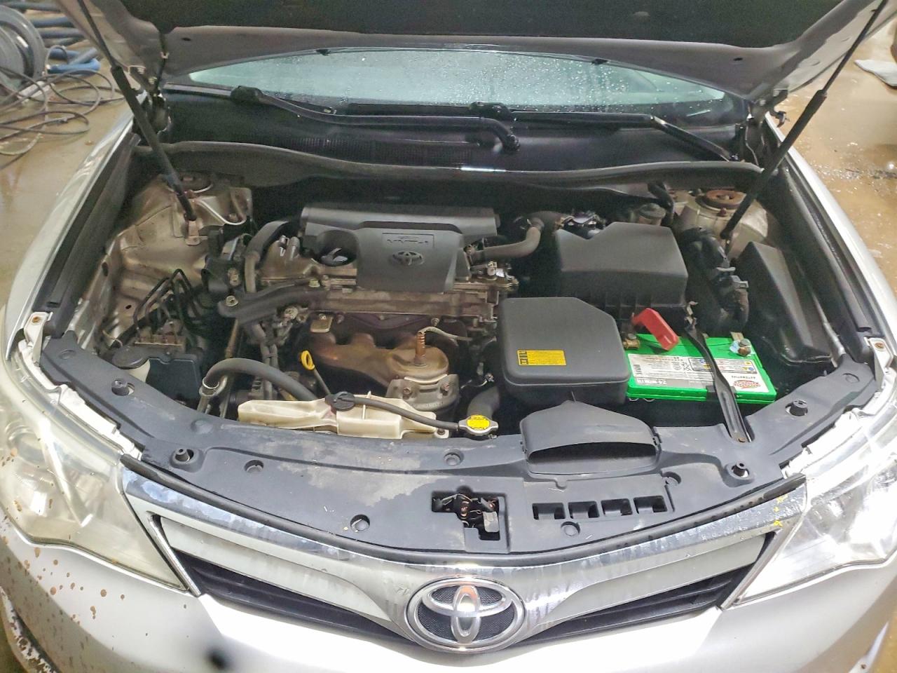 2013 TOYOTA CAMRY L photo 11