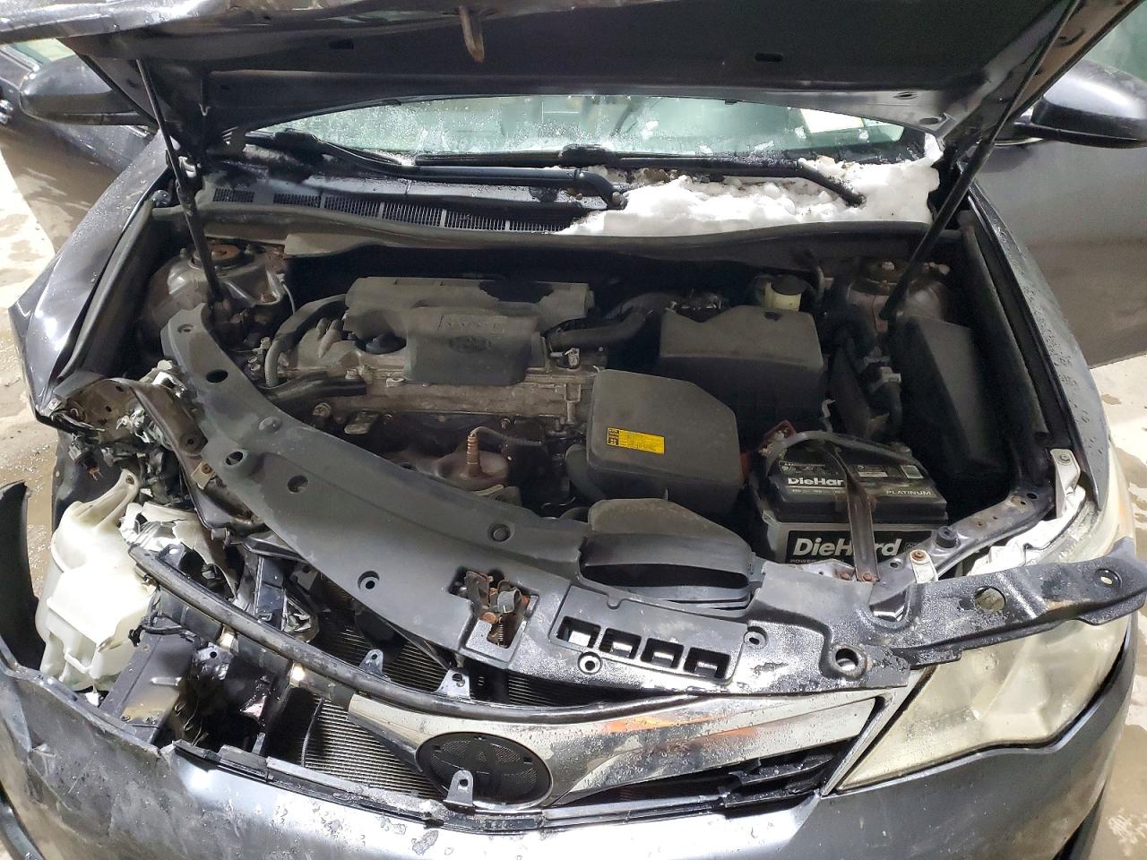 2014 TOYOTA CAMRY LE photo 11