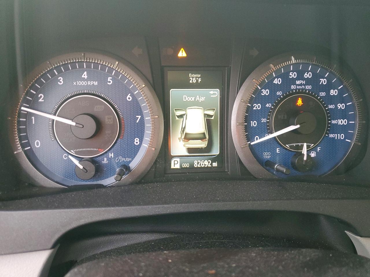 2017 TOYOTA SIENNA XLE photo 9
