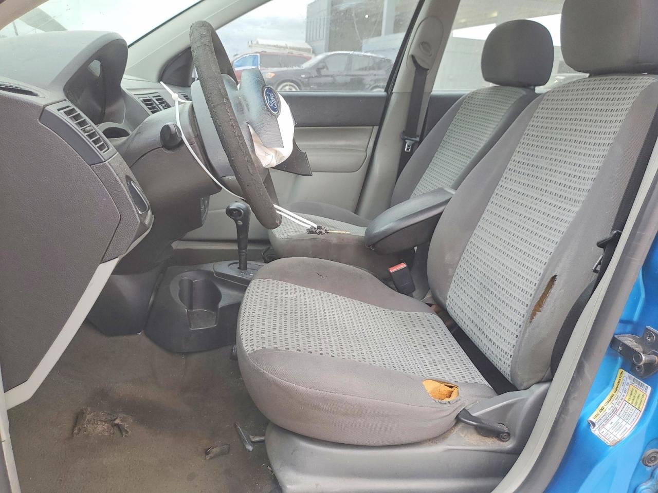 2007 FORD FOCUS ZX4 photo 7