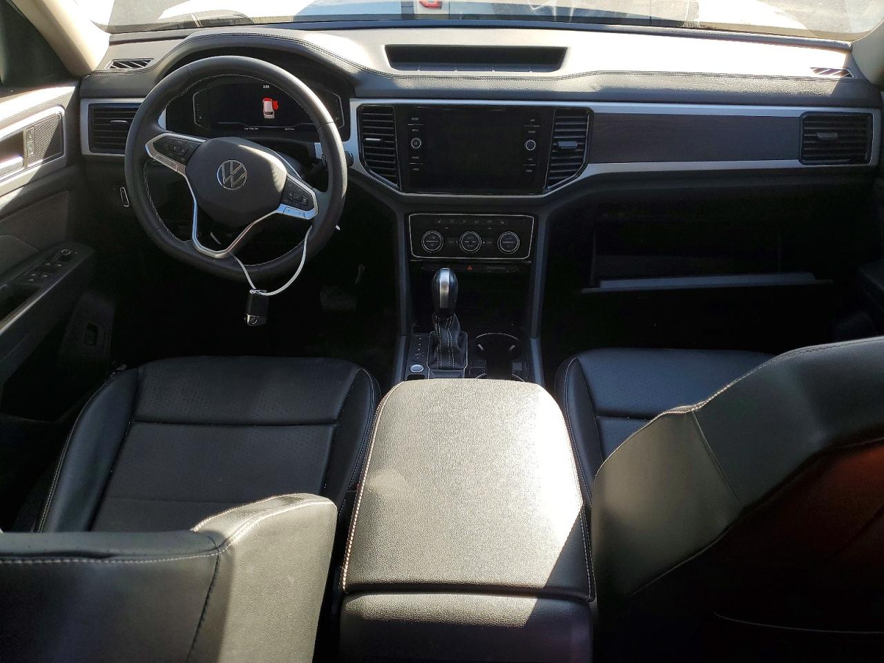 2023 VOLKSWAGEN ATLAS SE photo 8