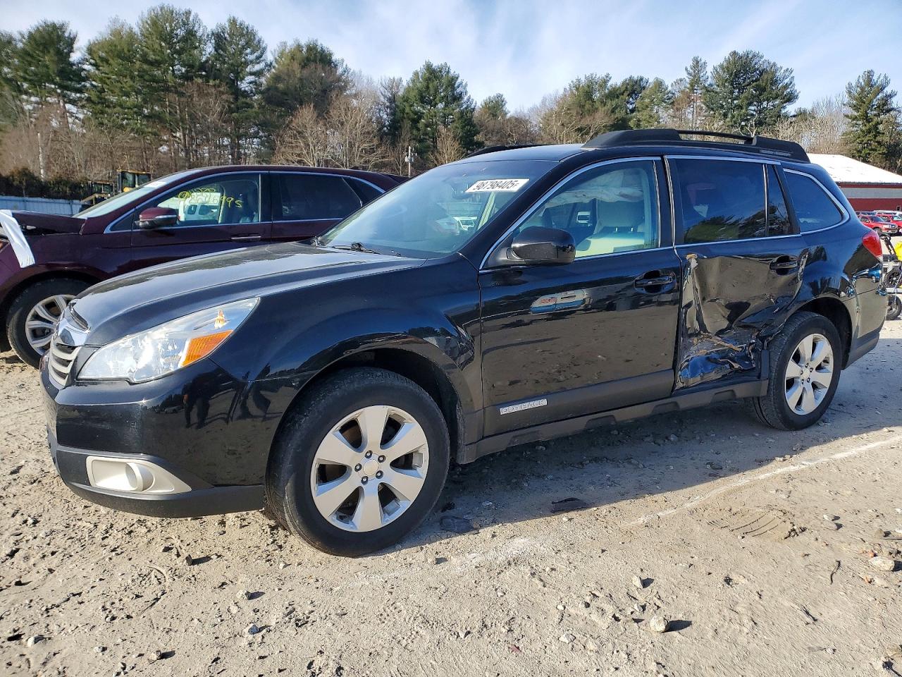 2011 SUBARU OUTBACK