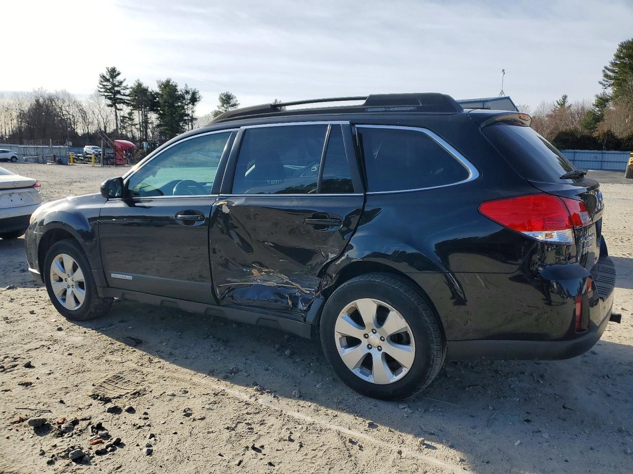 2011 SUBARU OUTBACK 2.5I PREMIUM photo 2