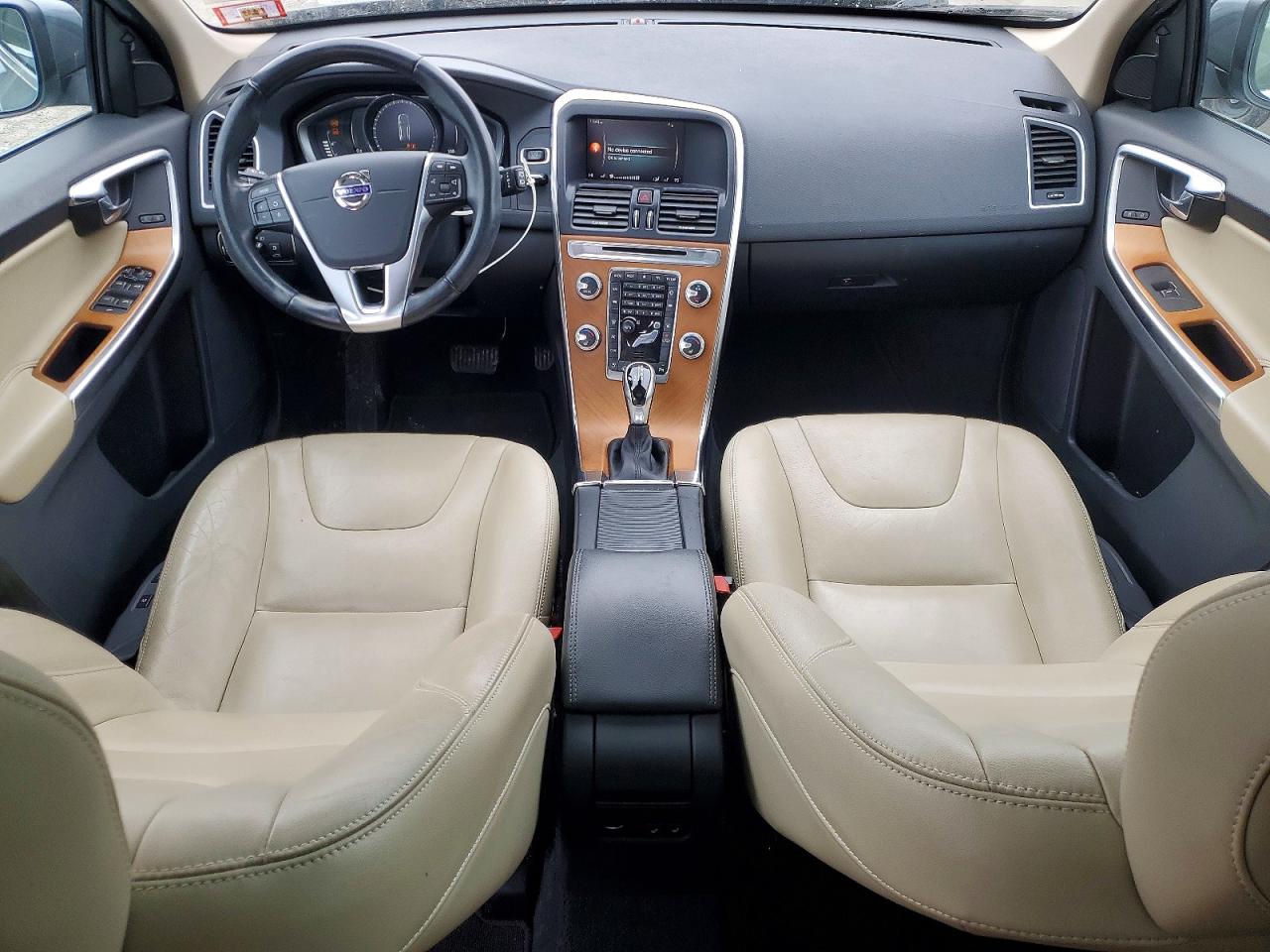 2017 VOLVO XC60 T6 INSCRIPTION photo 8