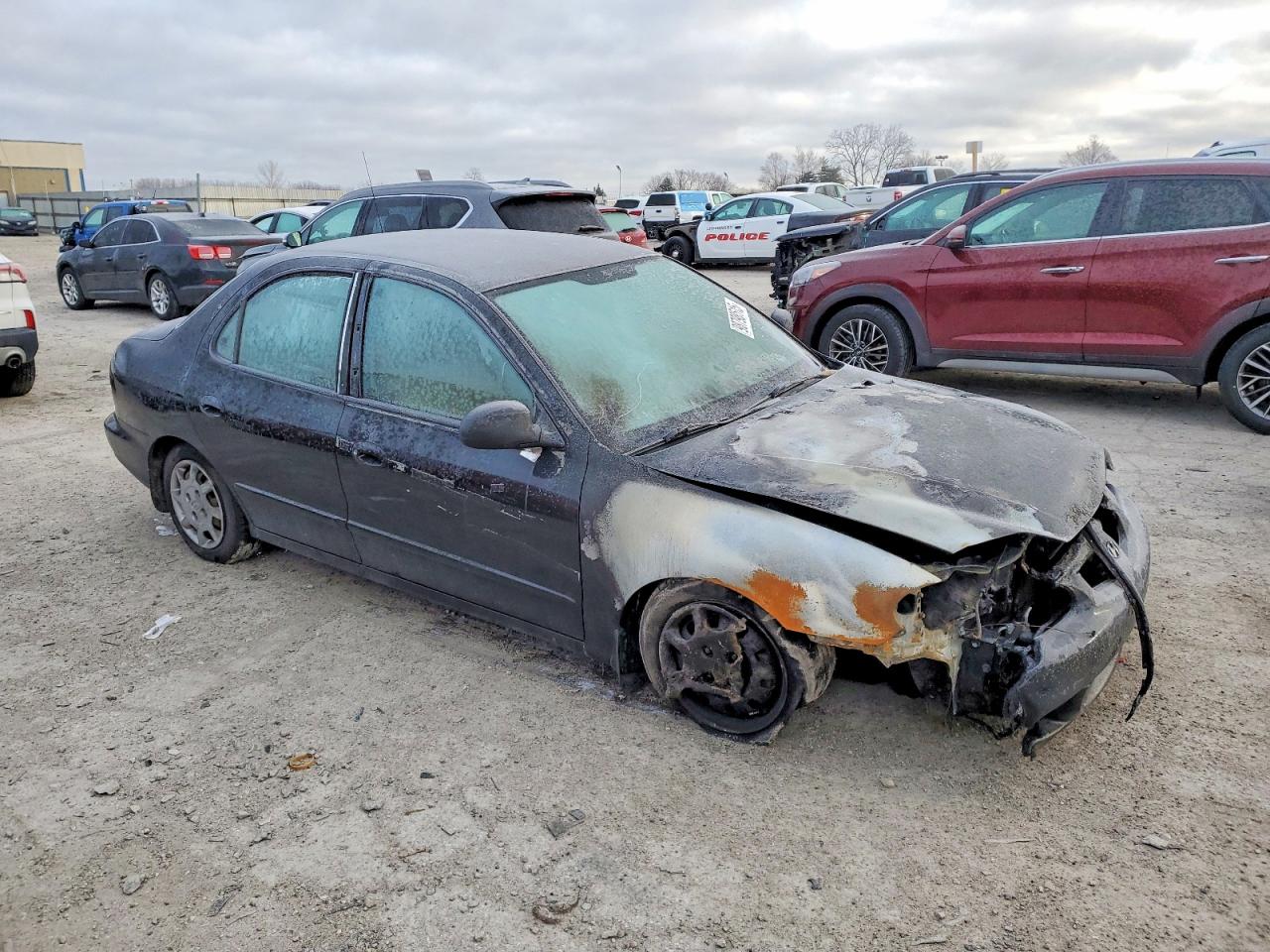 1999 HYUNDAI ELANTRA BASE photo 4