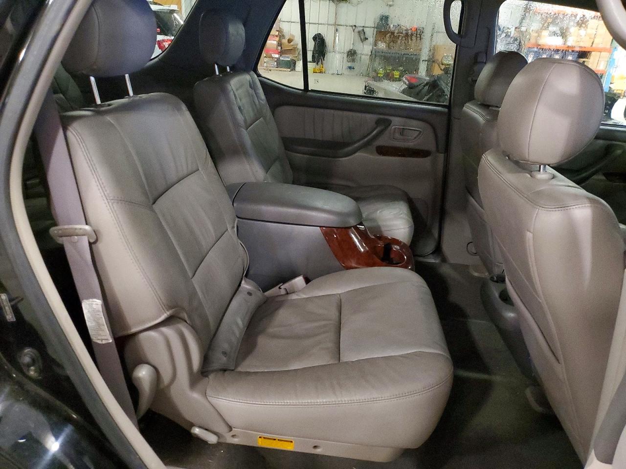 2005 TOYOTA SEQUOIA LIMITED photo 11