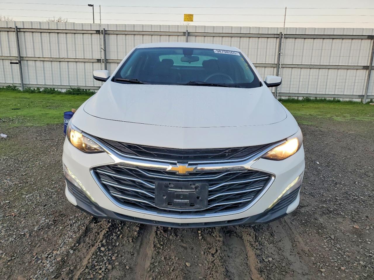 2021 CHEVROLET MALIBU LT photo 5
