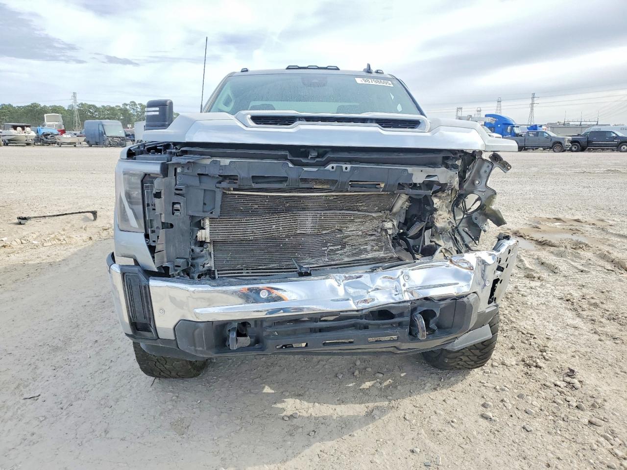2025 GMC SIERRA K3500 photo 5