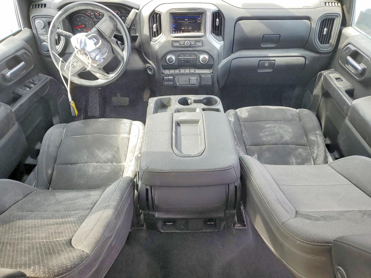 2025 GMC SIERRA K3500 photo 8