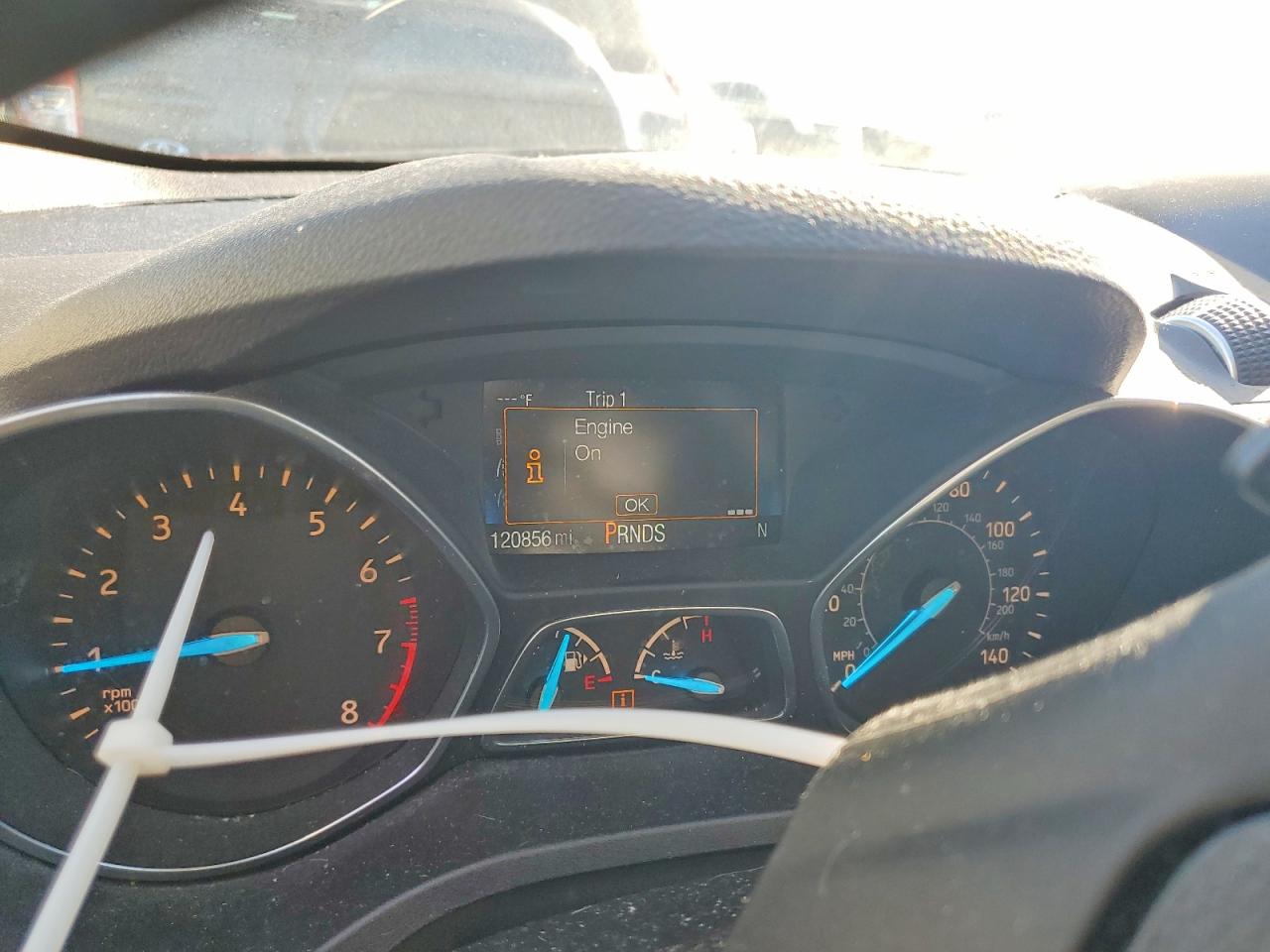 2017 FORD ESCAPE TITANIUM photo 9