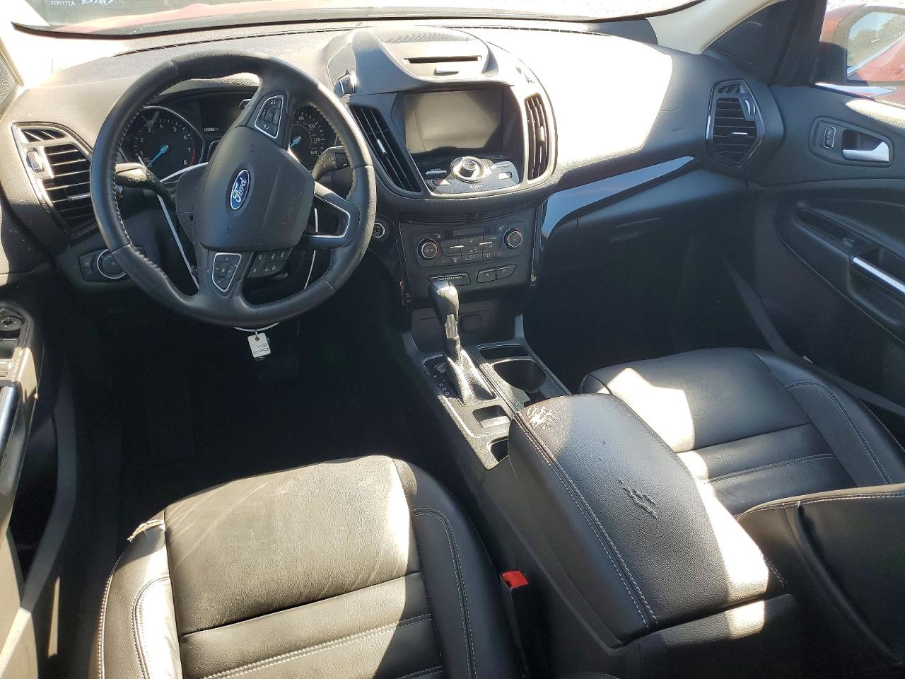 2017 FORD ESCAPE TITANIUM photo 8