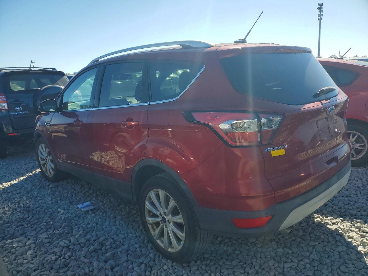 2017 FORD ESCAPE TITANIUM photo 2