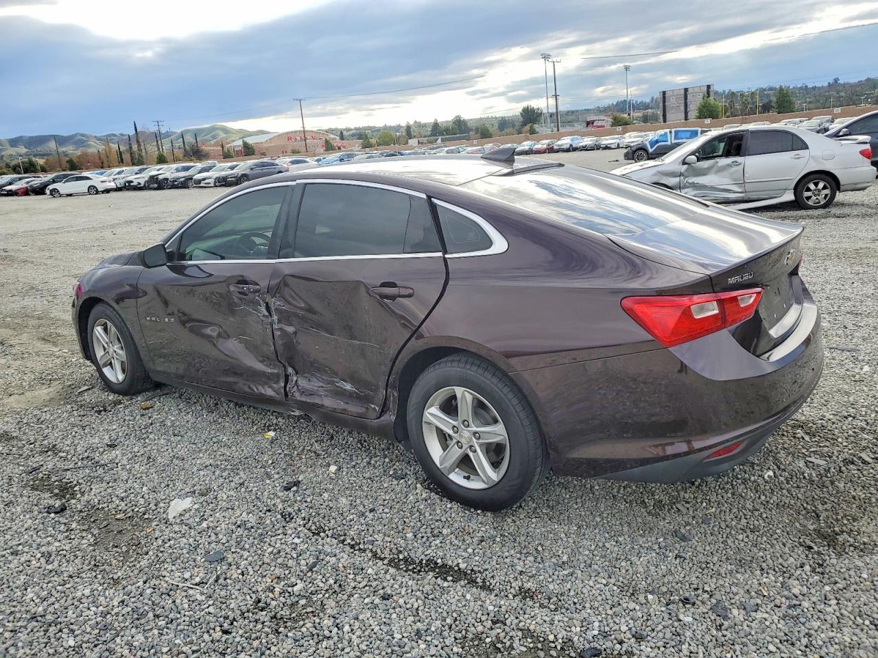 2021 CHEVROLET MALIBU LS photo 2