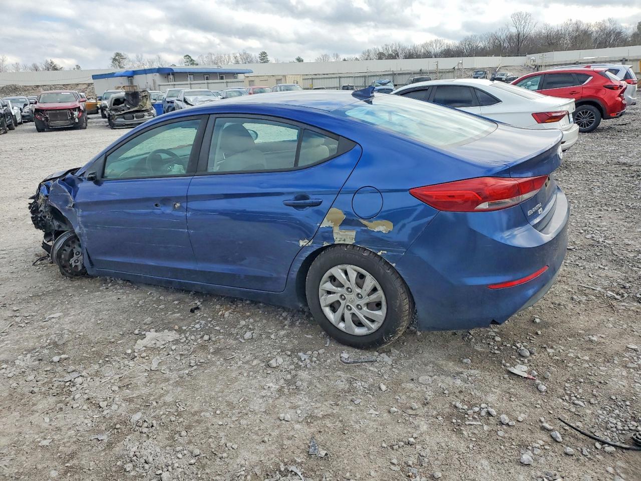 2017 HYUNDAI ELANTRA SE photo 2