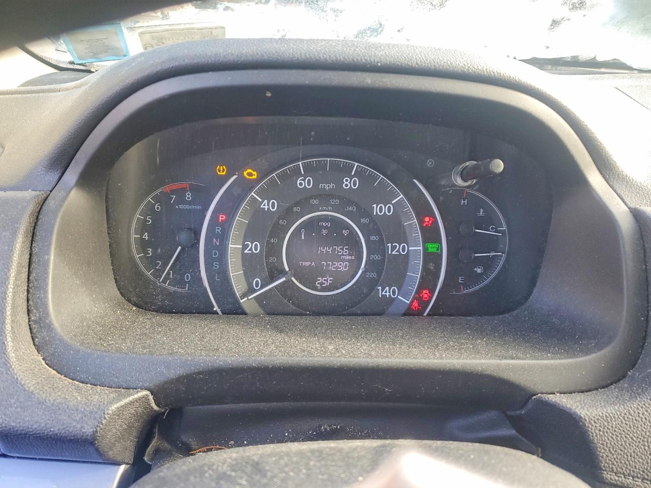 2015 HONDA CR-V LX photo 9