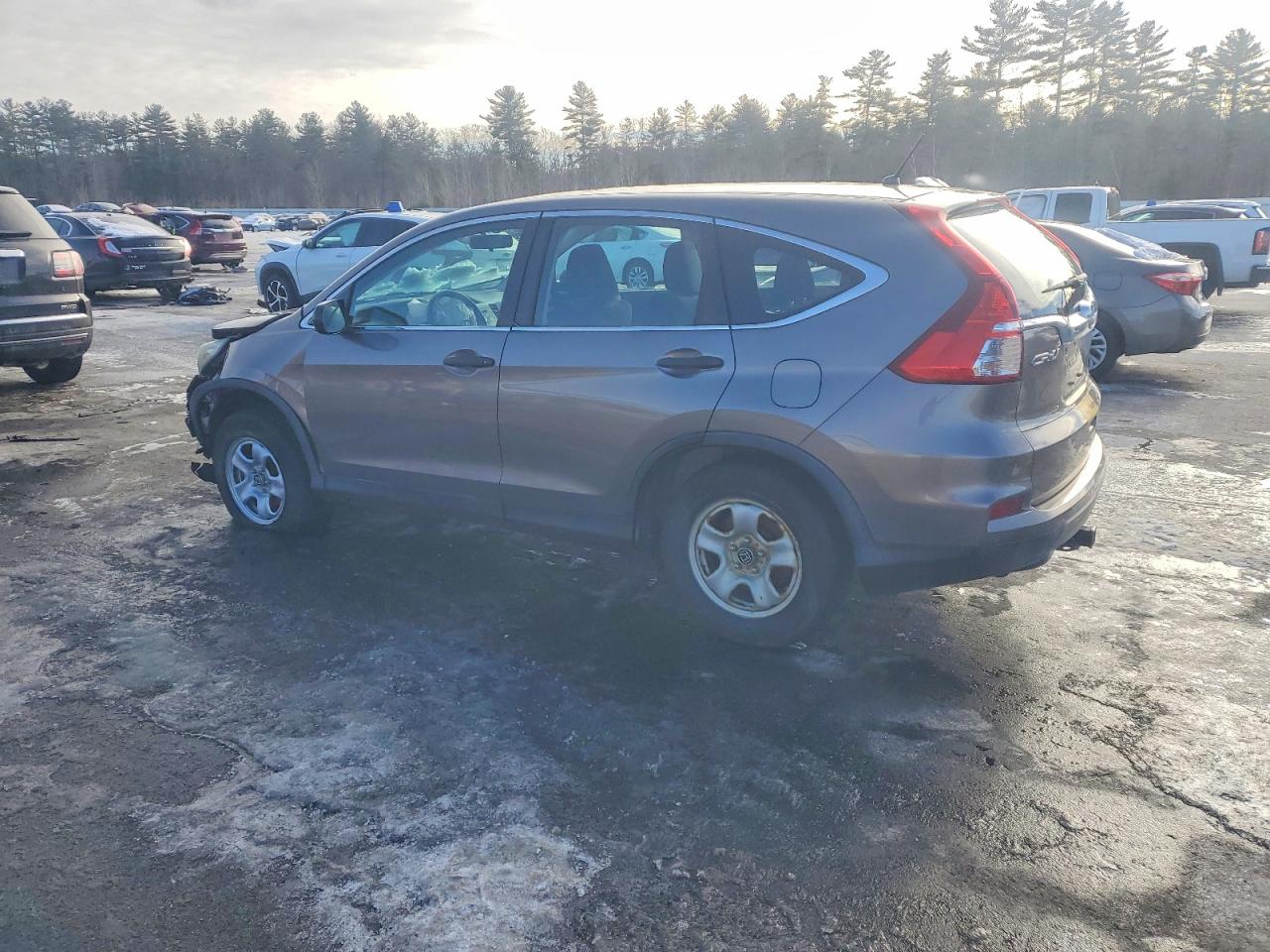 2015 HONDA CR-V LX photo 2
