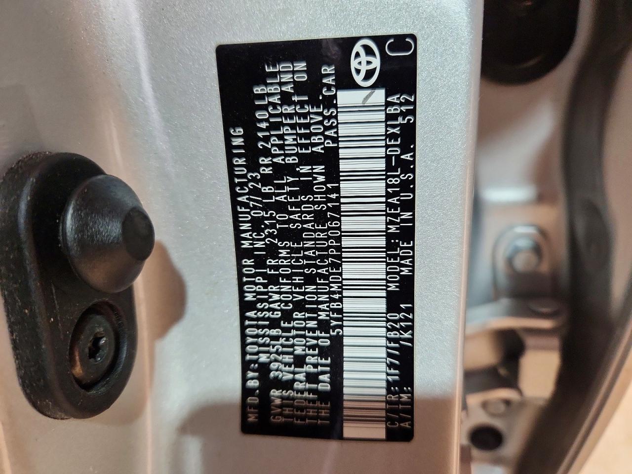 2023 TOYOTA COROLLA LE photo 12