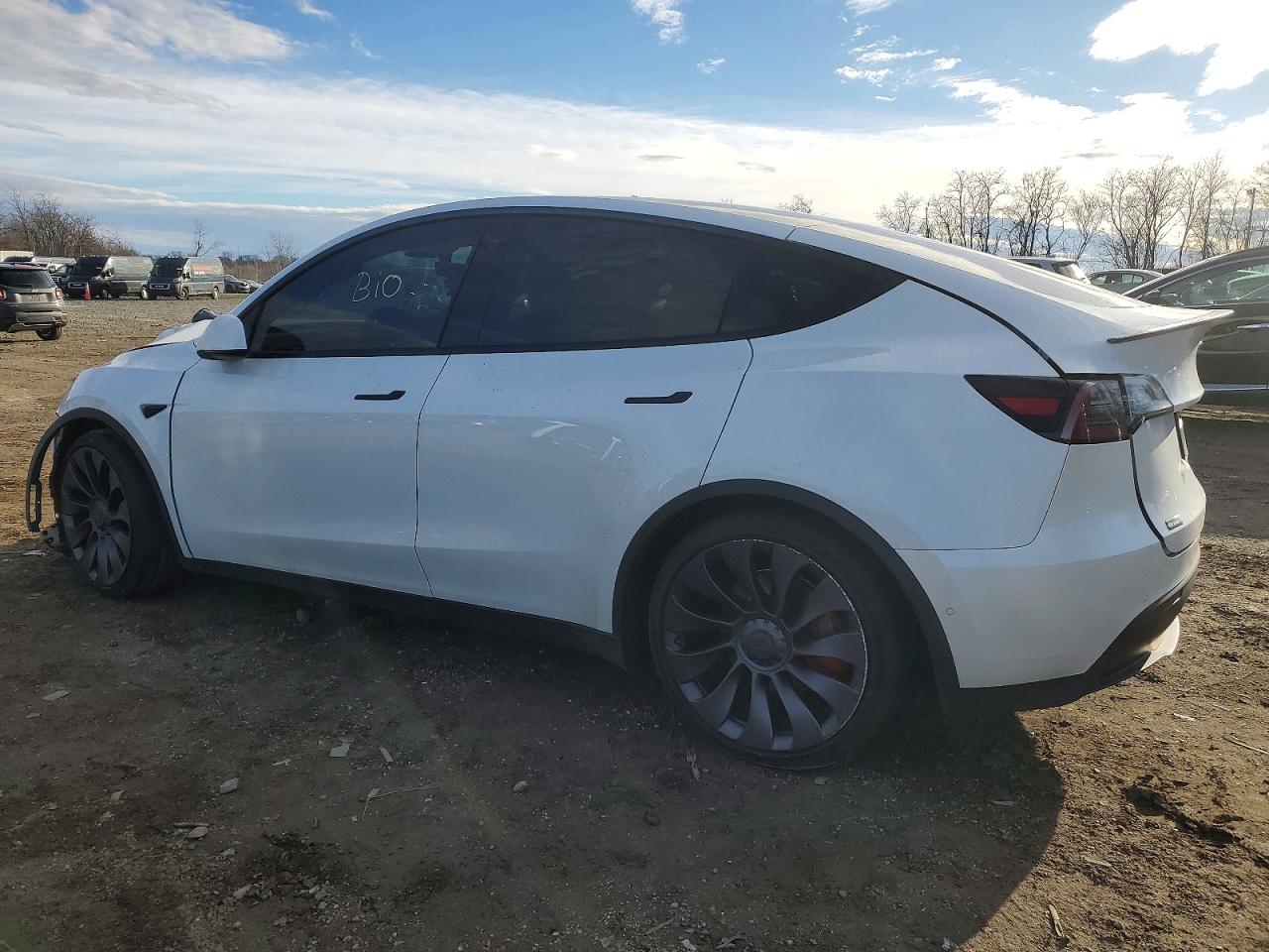 2021 TESLA MODEL Y photo 2