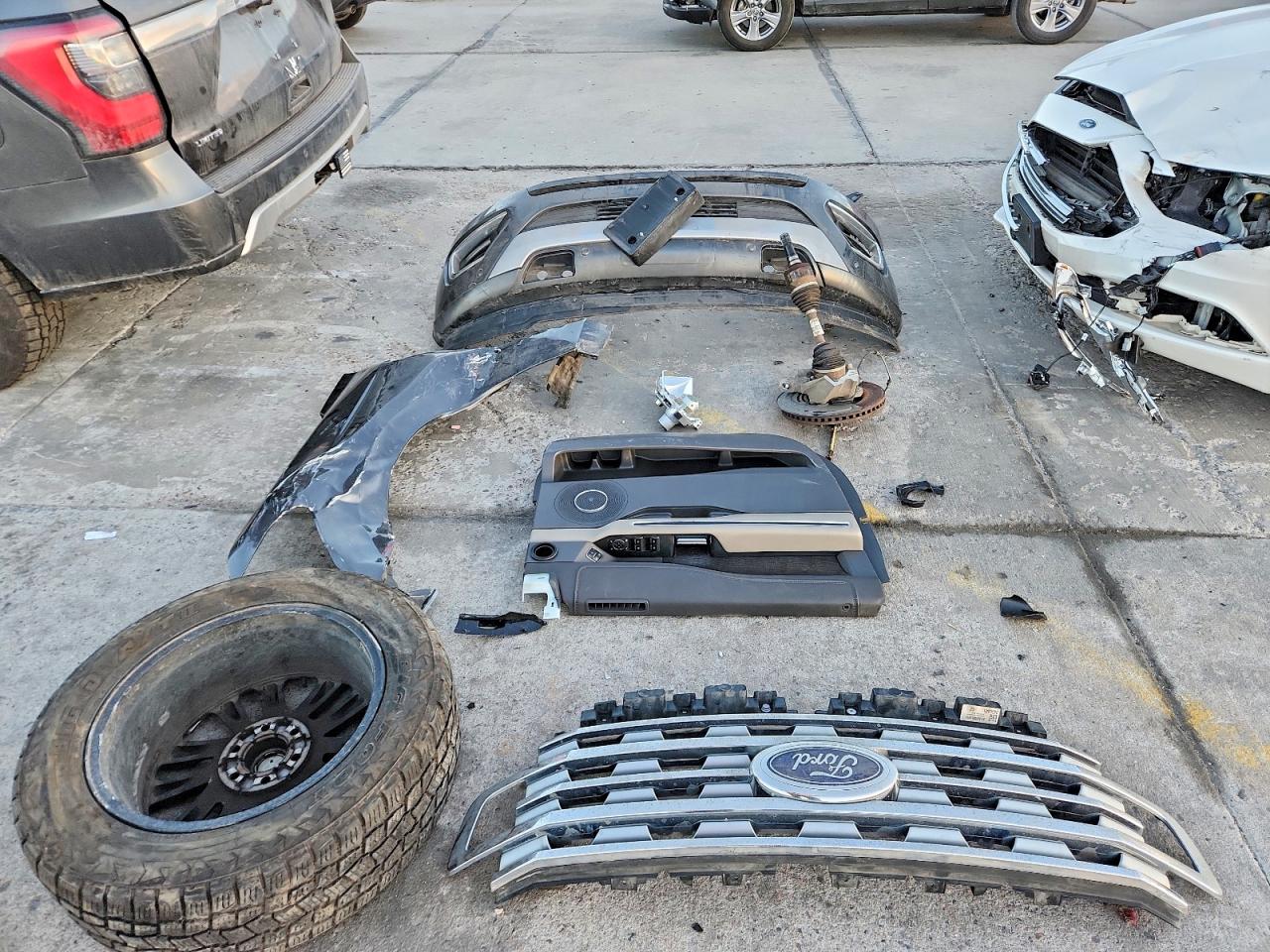 2019 FORD EXPEDITION LIMITED photo 13