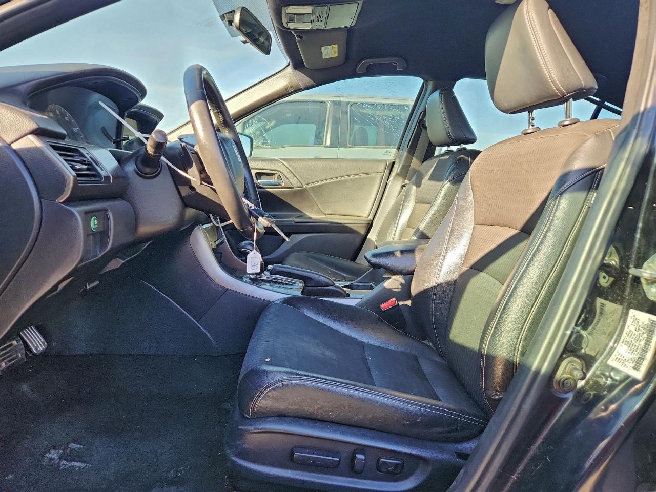 2016 HONDA ACCORD SPORT photo 7