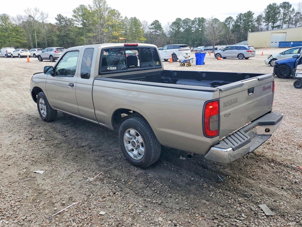 2000 NISSAN FRONTIER KING CAB XE photo 2
