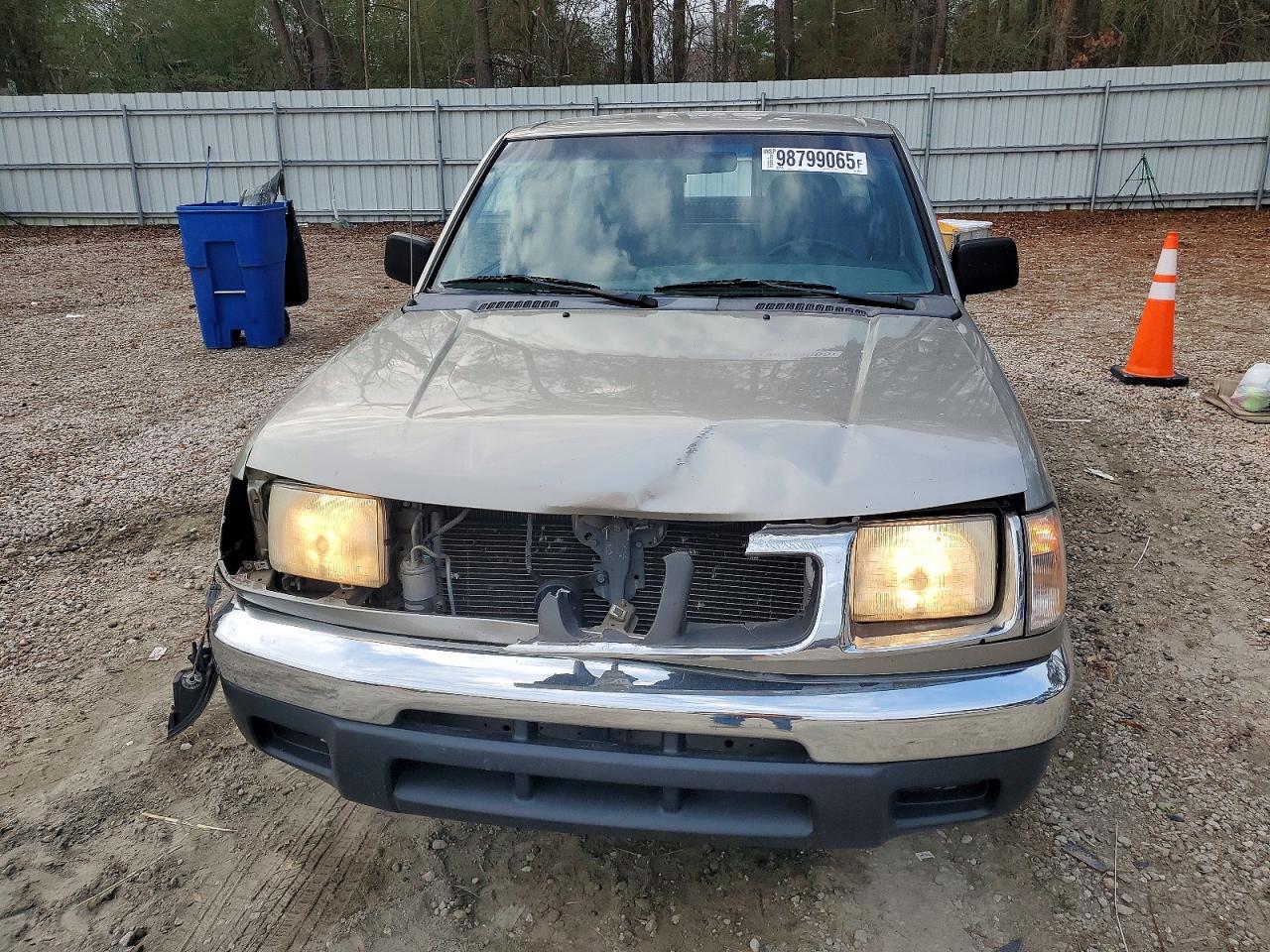 2000 NISSAN FRONTIER KING CAB XE photo 5