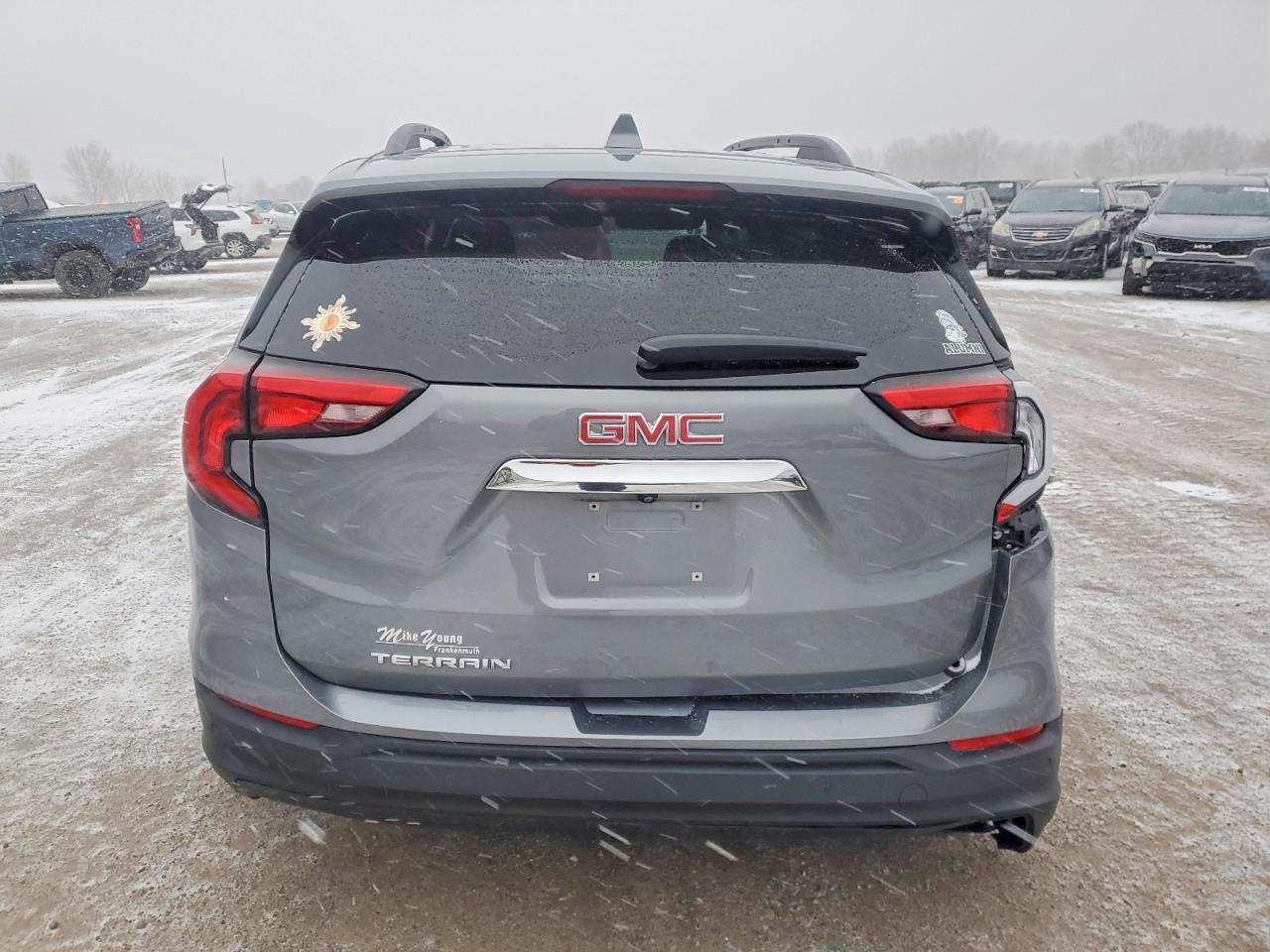 2019 GMC TERRAIN SLE photo 6