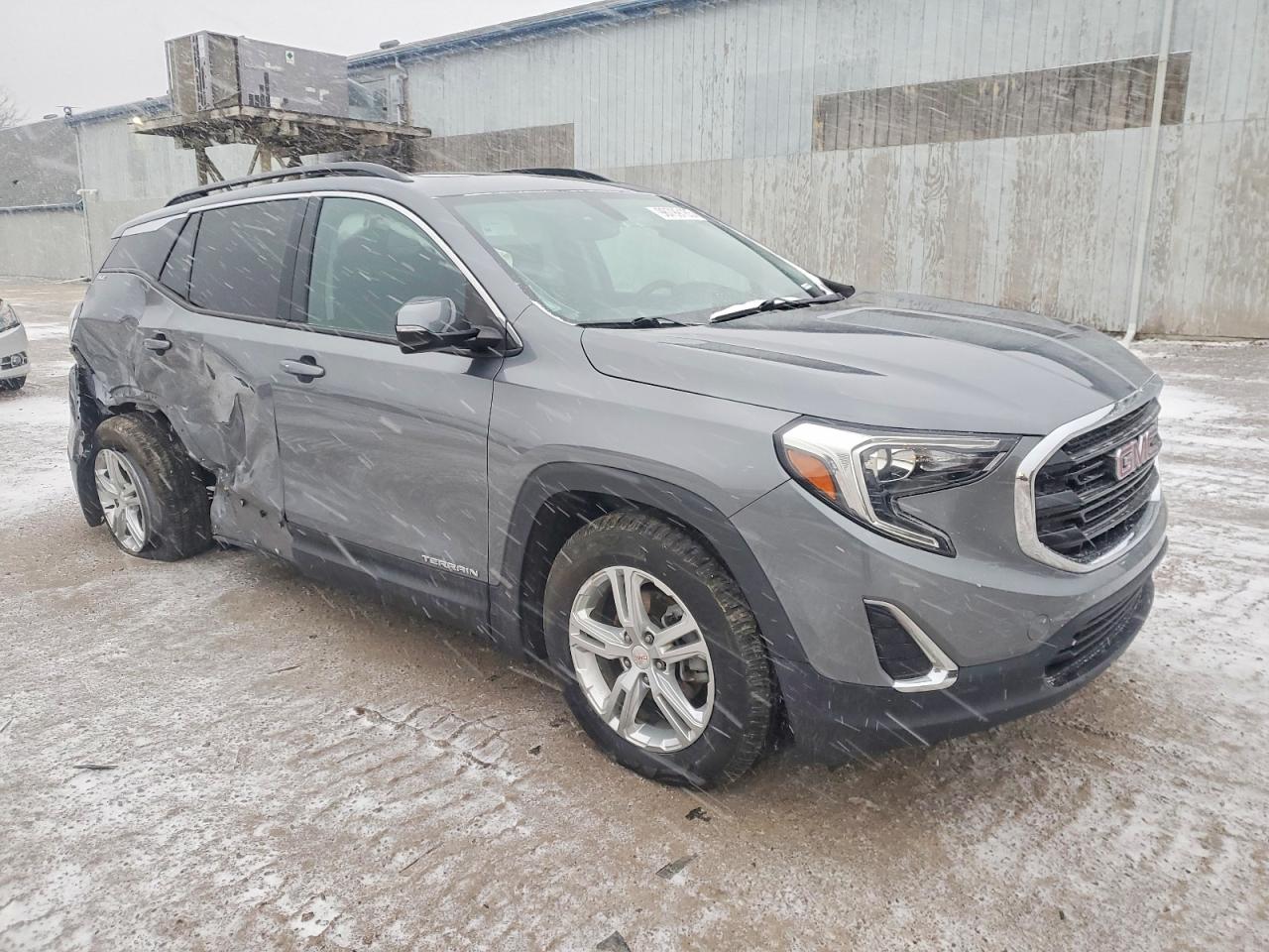 2019 GMC TERRAIN SLE photo 4