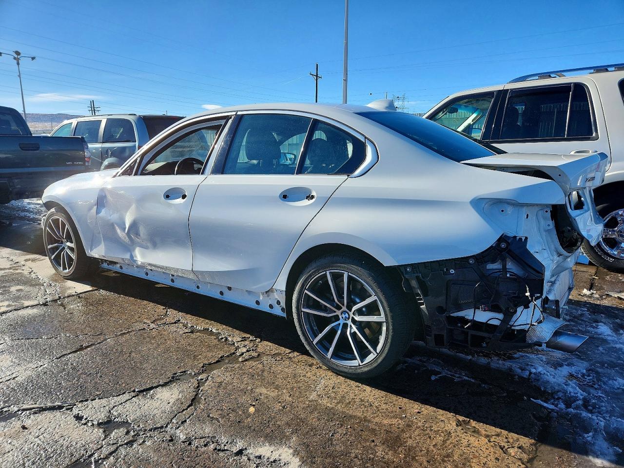 2020 BMW 330XI photo 2